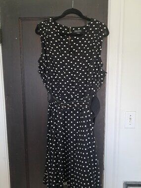 City Chic Veronica dress